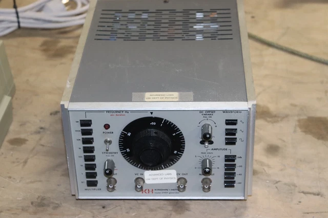 KROHN-HITE 2000 FUNCTION GENERATOR 0.002MHz-3MHz