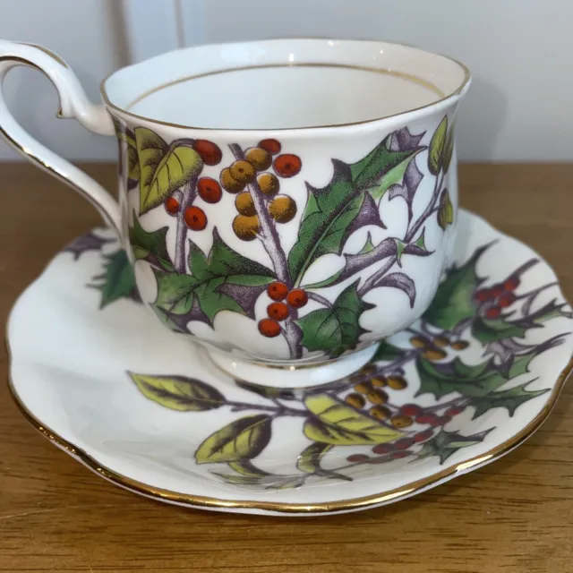 ROYAL ALBERT Bone China Tea Cup & Saucer Flower of the Month #12 Holly (England)