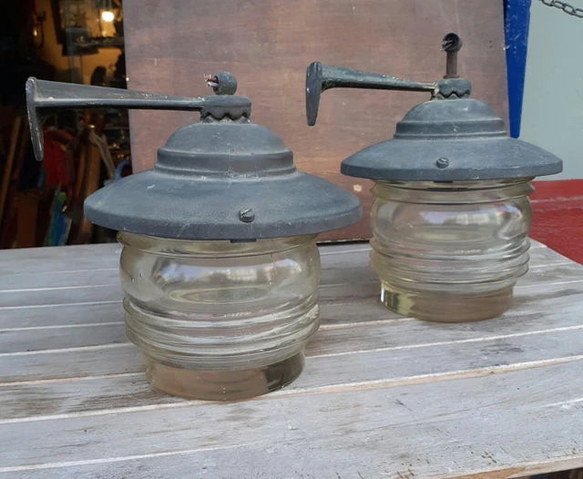 Coppia Di Lanterne Nautiche Da Parete Ottone Vetro Di Fresnel Recupero Navale