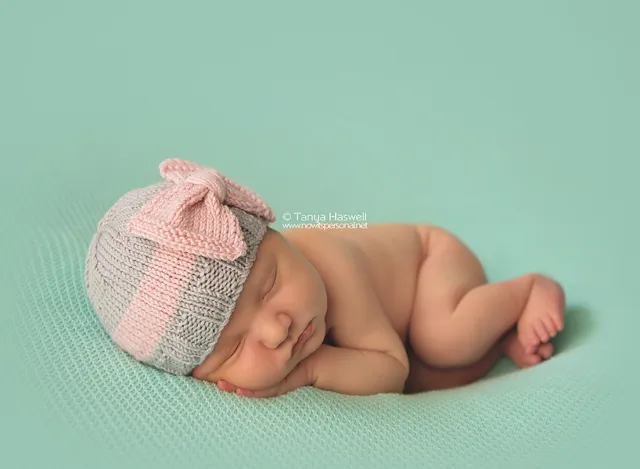 Hand Knitted Crochet Baby Hat Bow Prop Cashmerino Silk Girl Pink Newborn-12m 3