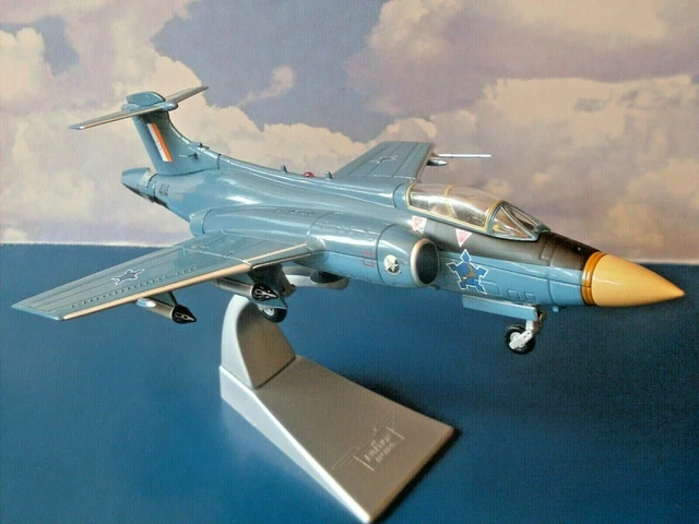 CORGI AVIATION ARCHIVE Eurofighter Typhoon T3 2 Sqn Lossiemouth AA36409 CORGI AVIATION ARCHIVE Eurofighter Typhoon T3 2 Sqn Lossiemouth AA36409