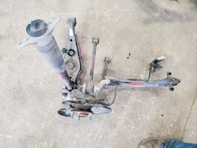 (LOCAL PICKUP ONLY) Passenger Right Rear Suspension SWB AWD Fits 19 SANTA FE 168