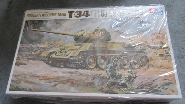 Tamiya 89569 T-34 /85 1/25 + Bonus