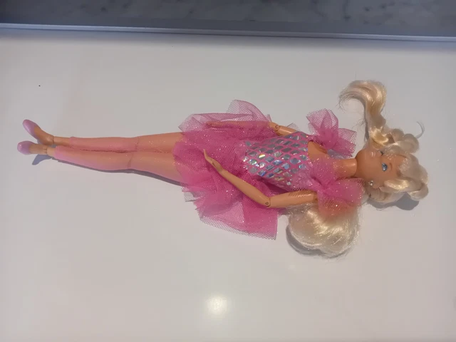 Barbie Twirling Star Ballerina Teresa – Mattel 1995 – Poupée Neuve En Boîte (réf. 15299)