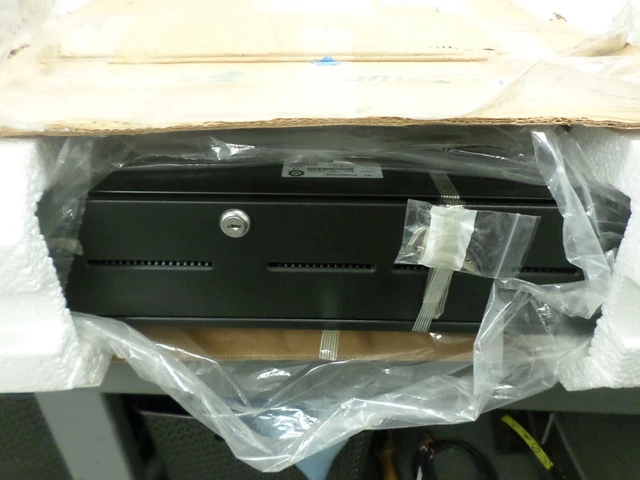 Advantage Cash Drawer with keys ADV114d1132304