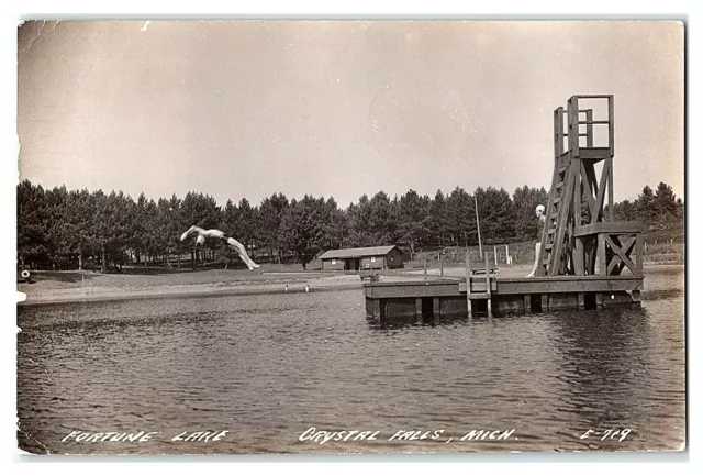 RPPC Fortune Lake, Crystal Falls, MI Real Photo Postcard *7E(2)8