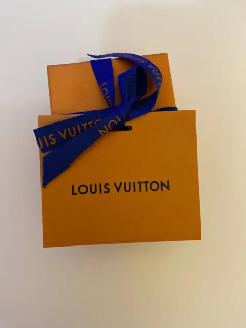 LOUIS VUITTON Lockit X Virgil Abloh Bracelet Louis Vuitton for UNICEF Blue  / Yellow cord Sterling silver (AG 295) LV Circle Charm LV…