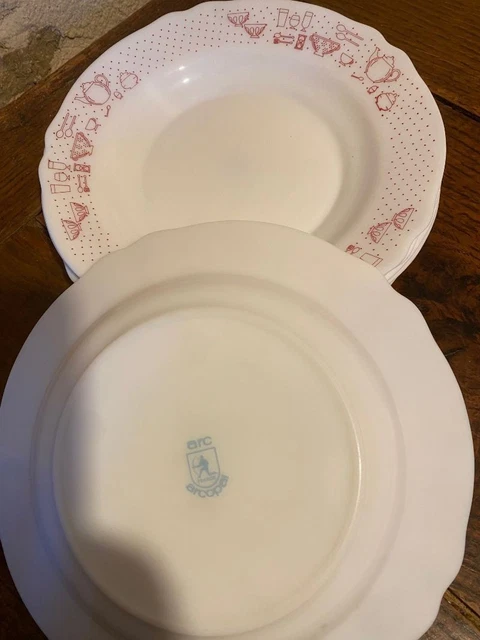 Lot De 6 Assiettes Demi-creuses Arcopal 21 Cm – Milk Glass Blanc, Vintage 70’s