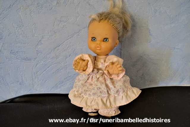 ANCIENNE POUPEE FAMOSA Qui Fait Pipi / Yeux Dormeur / 40 Cm Made In