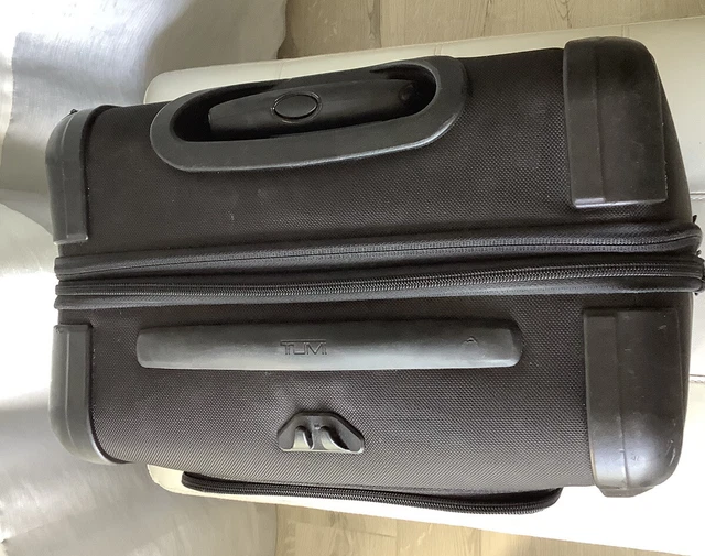 TUMI Alpha 2 Black 4 Wheel Expandable Suitcase Carry On 22 x 16 Inch 5