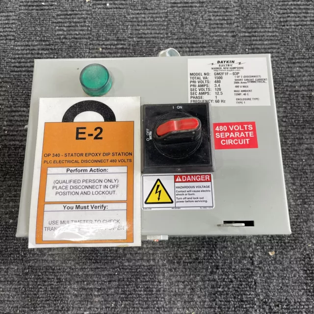 Daykin Electric Transformer Disconnect Model GM2F1F-03P With Fuses