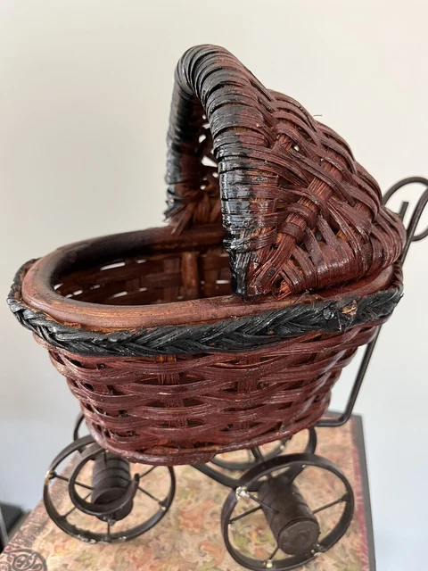 Small Baby Doll Carriage Buggy Pram Victorian Style Vintage Wicker DL6