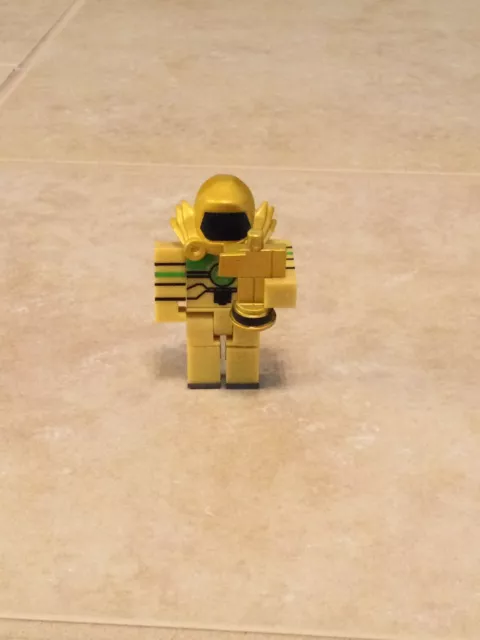 ROBLOX Figure Series 2: Gusmanak Figure. (No Code) Gently Used.