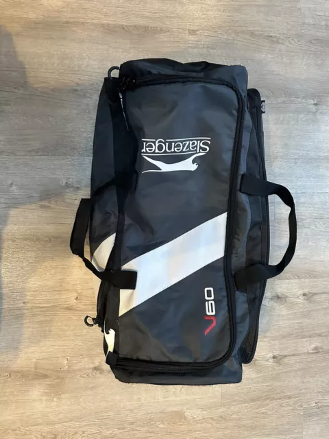 Slazenger V60 Cricket Bag