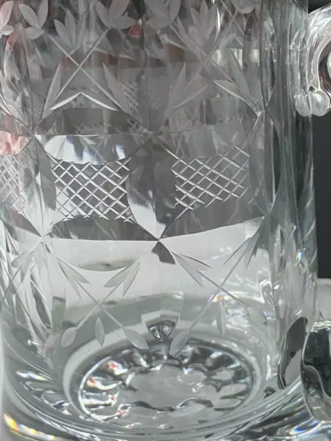 Alter Bierkrug mit Zinndeckel ,aus Kristallglas geschliffen Größe H 24,5 x B 14 3