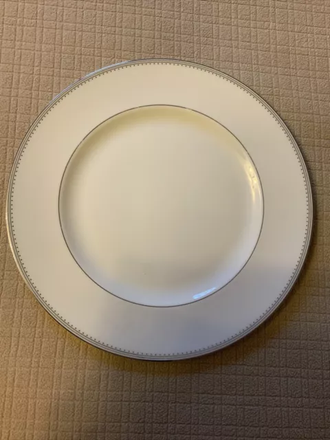 Vera Wang Wedgewood Grosgrain 10.75” Platinum Bone China Dinner Plate