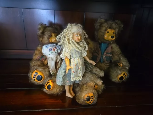 Robert Raikes 8" Carved Wood Doll Goldilocks & The Three Bears SET. Singned