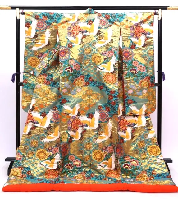 Japanese silk Kimono Green Gold Uchikake Wedding Kimono Luxurious cranes Vintage