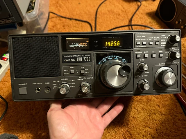 Yaesu FRG-7700 Shortwave receiver With Memory Module