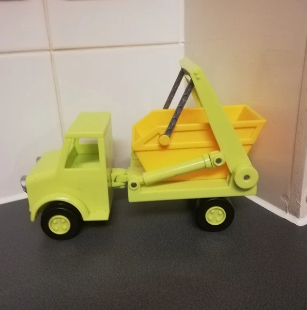 BOB THE BUILDER Friction Power Push Along Vehicle Yellow Skip Lorry Toy ...