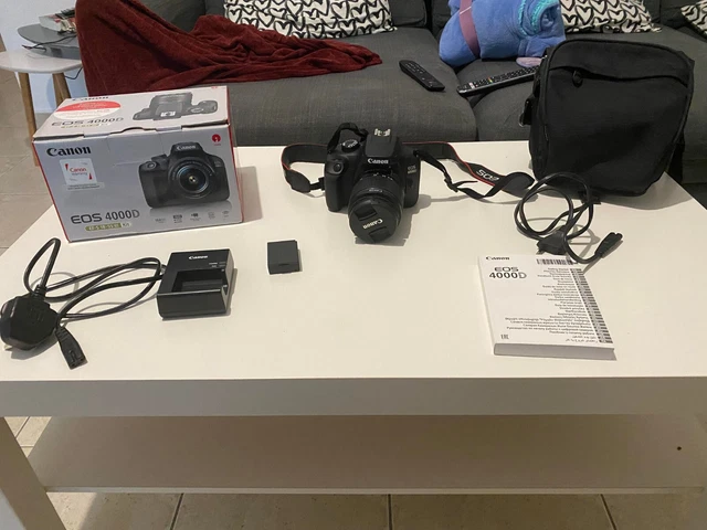Appareil photo reflex numérique 18,0 mégapixels Canon EOS 4000D + objectif