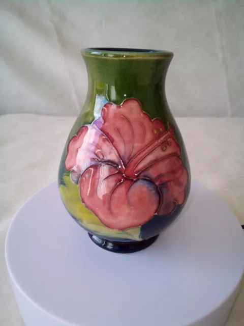 Moorcroft Hibiscus Pattern Vase 11cm high 2