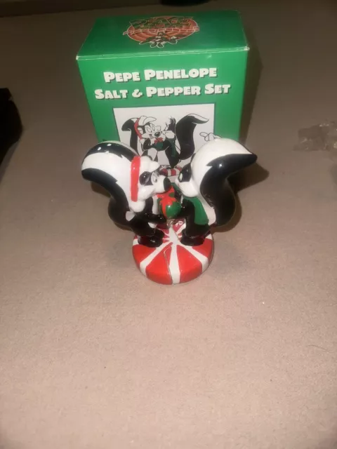 Vintage Xmas Pepe Le Pew Penelope Salt Pepper Warner Bros Store Christmas