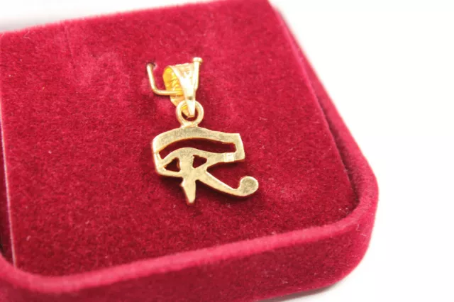 Egyptian Handmade Charming Eye of Horus 18K Yellow Gold Pendant 1.2 Gr 3