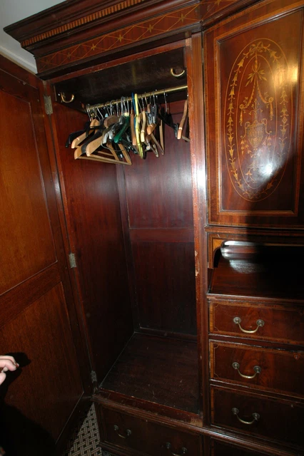 H/W  Edwardian  Heavy Triple Compactum Breakfront/Bowfront Wardrobe 1895/1905 