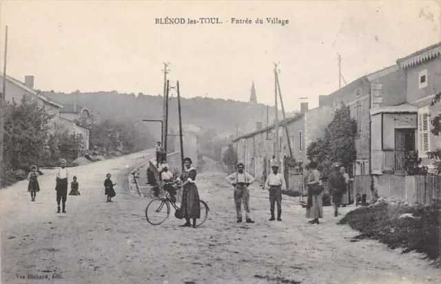 CPA 54 BLENOD LES TOUL ENTER DU VILLAGE (animated cpa)
