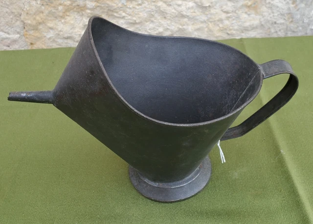 ANCIEN BROC POSSIBLEMENT De Vigneron - Rare Et Original - Bel Objet