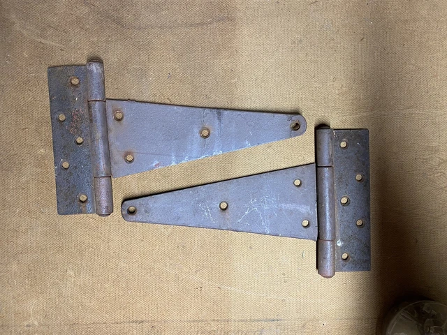 2 Antique Rusty Barn T Strap Hinges Farmhouse Gate Rustic Decor 12 in. x 7 in.