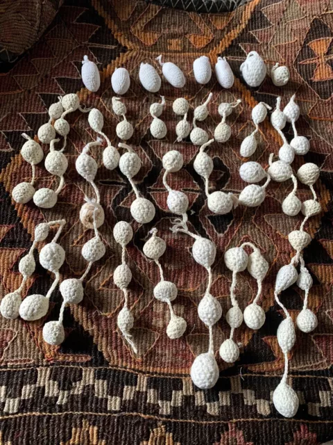 mercerie ancienne lot de  75 pompons fait main en crochet