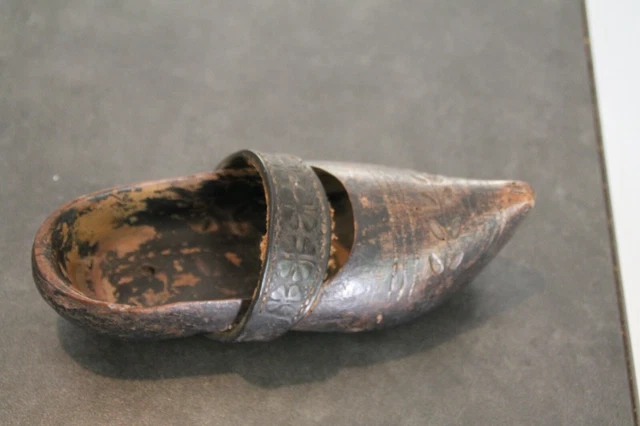 SABOT ANCIEN D’ENFANT En Bois Et Cuir - Art Populaire - EUR 6,00