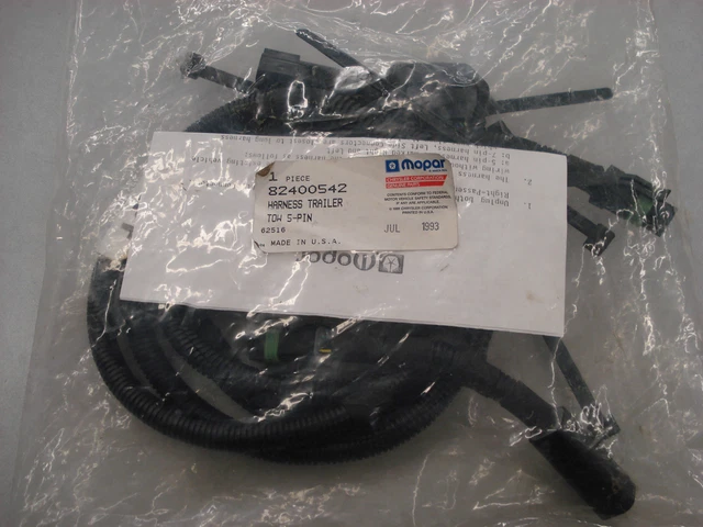 Brand New NOS OEM Mopar 82400542 Trailer Harness Tow 5-pin