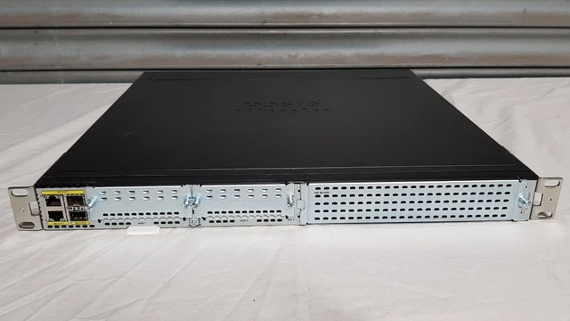 CISCO ISR4331/K9 V05 Integrated Service Router with Rack Ears ONLY £41. ...