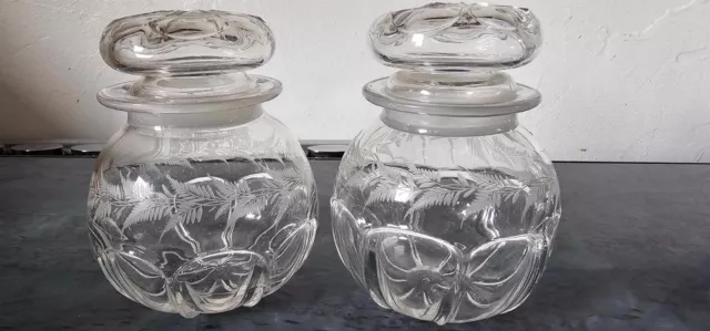 A Very Nice Vintage Pair Of Etched Glass Lidded Preserve Jars