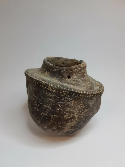 Vaso de Neolitico .Reproduccion REMONEDA Vaso de Neolitico .Reproduccion REMONEDA