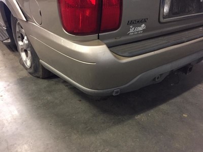 (Local Pickup Only) Rear Bumper With Park Assist Fits 00-02 NAVIGATOR 192996