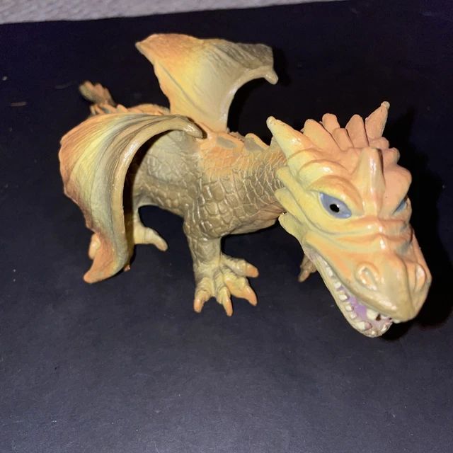 Yellow Dragon Toy Fantasy Winged Action Figure 2005 12"