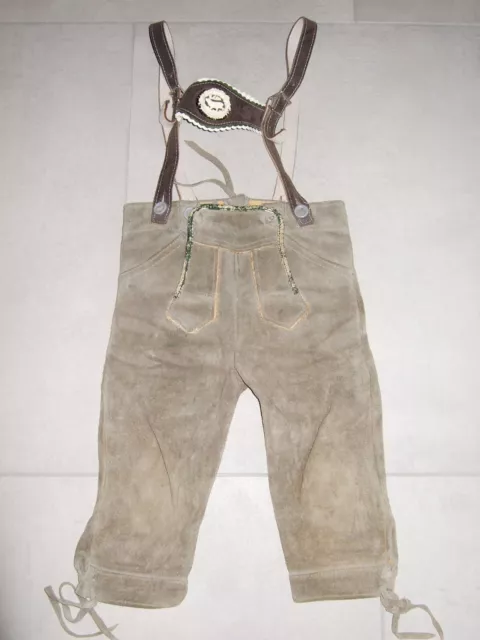 Pantaloni in pelle taglia 98