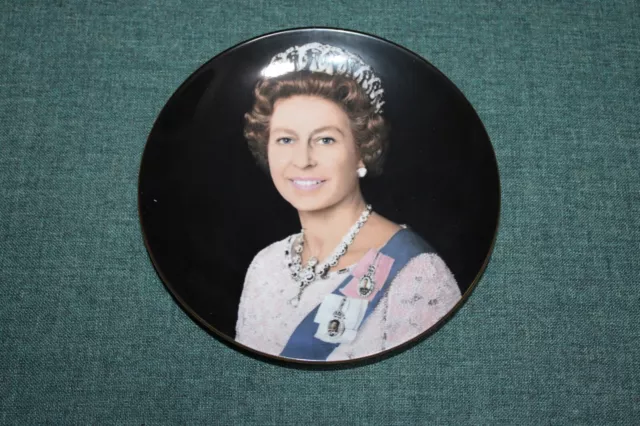 Crown Staffordshire - Queen Elizabeth II - Silver Jubilee Plate-Limited Edition
