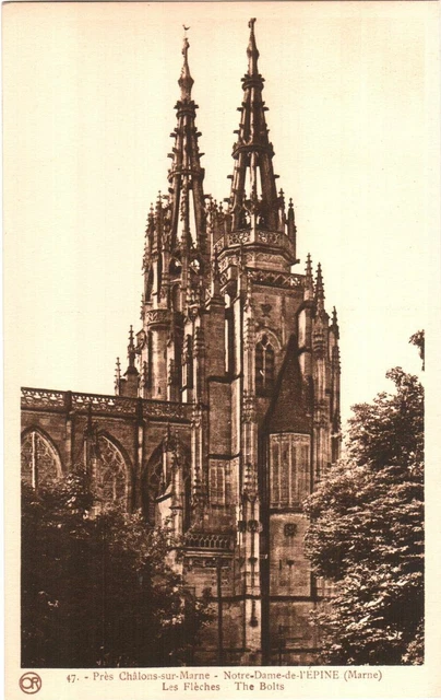 CPA 51 (Marne) L'Epine - Basilique Notre-Dame de l'Epine. Les Flèches TBE