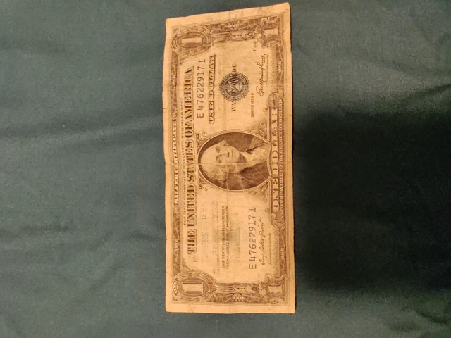 Series 1935 E One Dollar Bill Silver Certificate Blue Seal Repetitive Serial No