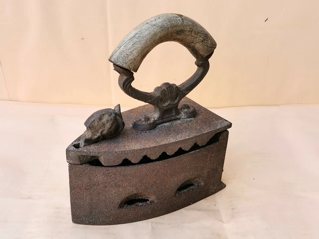 RARE ANTIQUE PRIMITIVE OLD CLOTHES IRON COAL HAND FORGED WOODEN HANDLE 19th