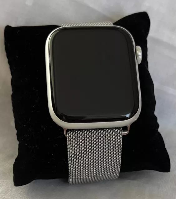 Apple Watch Series 4 - 44MM Aluminium Gris Argent – GPS - TBE