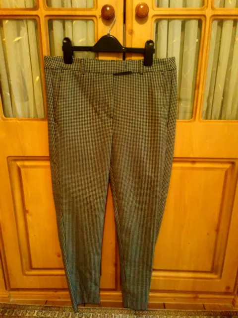 Ladies Marks and Spencer Cigarette Trousers Size 12