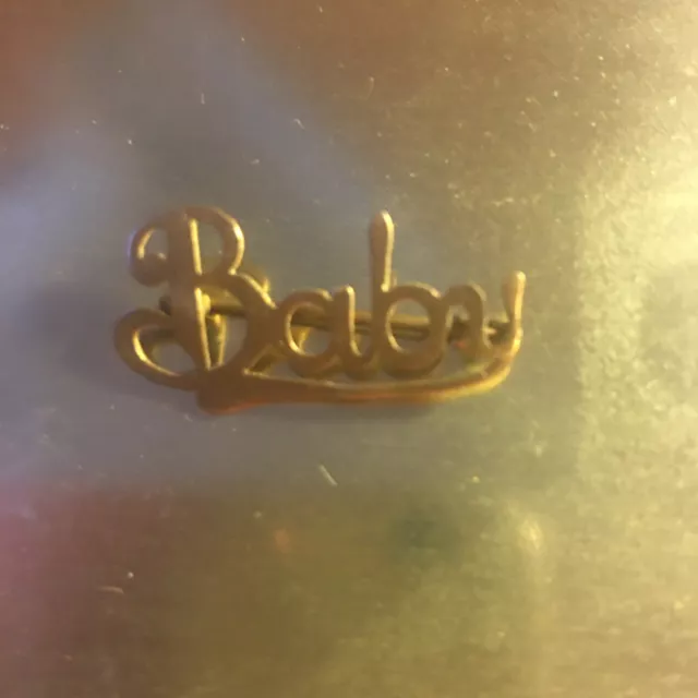 9ct GOLD Vintage 'BABY' Brooch