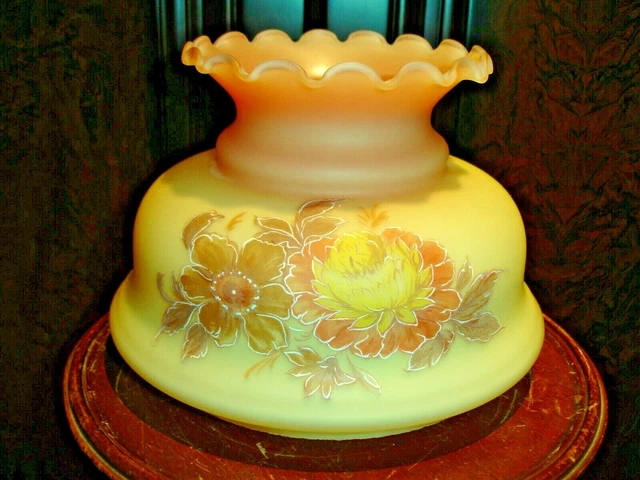 CUSTARD Glass LAMP SHADE 7" FITTING,, flower design, Oil/Kerosene STUDENT STYLE
