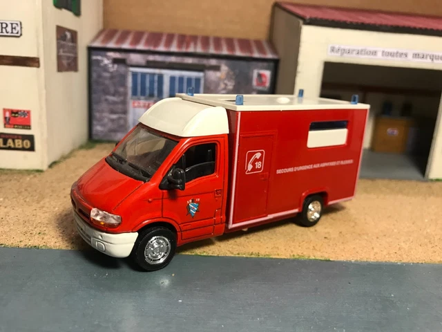 Miniature Minitrucks SB 1/50 – Renault C 260 Benne Decauville Rouge